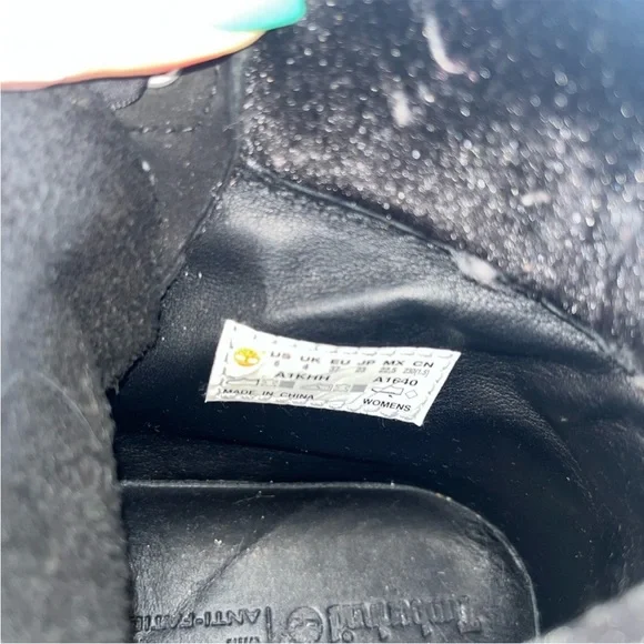 Timberland Black Velvet Women’s Boots - Picture 7 of 8